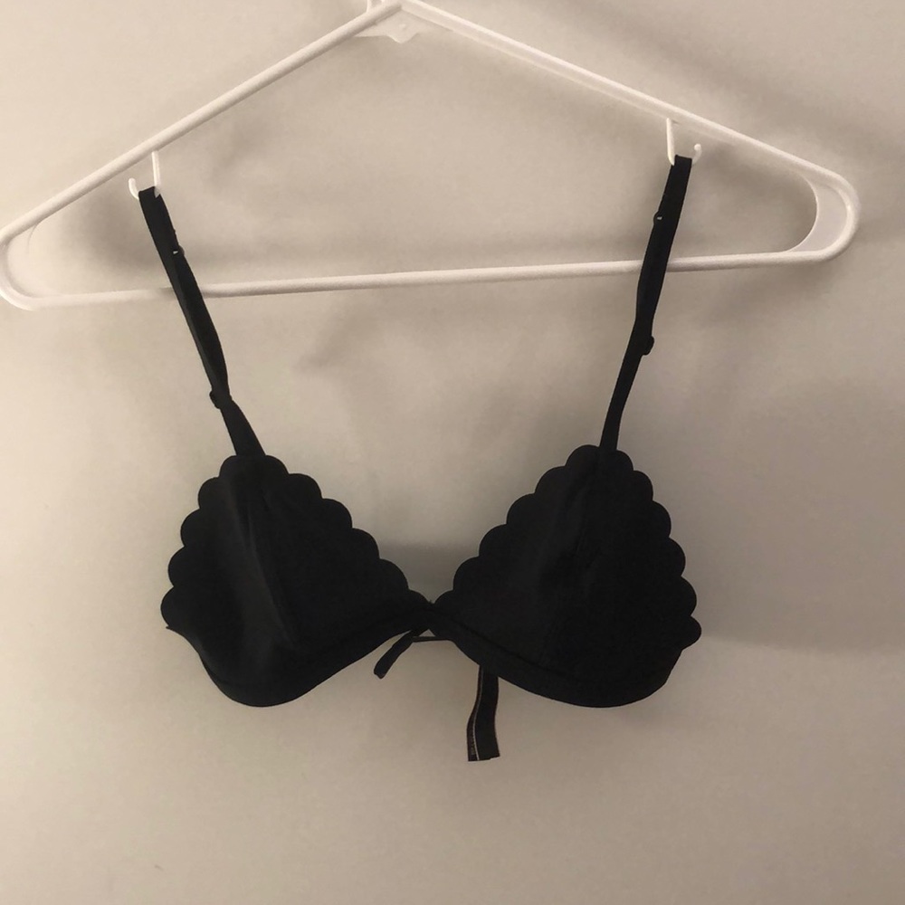 Victoria’s Secret Black Bralette